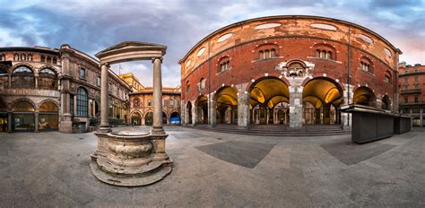 piazza mercanti milan